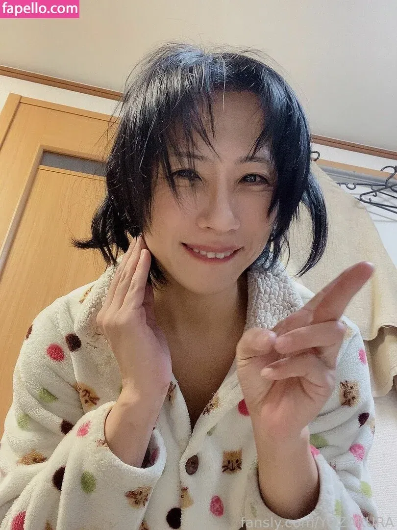 YOZAKURA Onlyfans Photo Gallery 