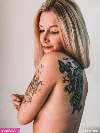 Blondiiegiirl Onlyfans Photo Gallery 