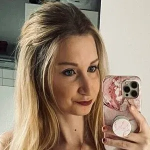 Blondiiegiirl Onlyfans Photo Gallery 