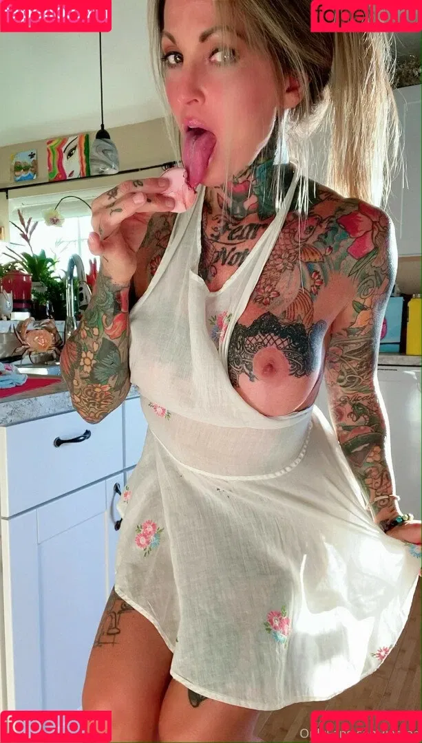 Janine Lindemulder Onlyfans Photo Gallery 