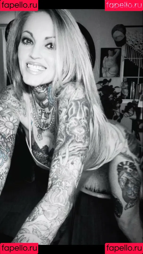 Janine Lindemulder Onlyfans Photo Gallery 