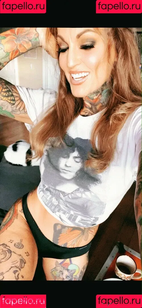 Janine Lindemulder Onlyfans Photo Gallery 