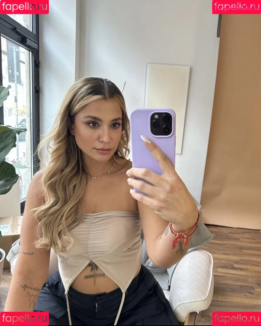 Jenefer R. Onlyfans Photo Gallery 