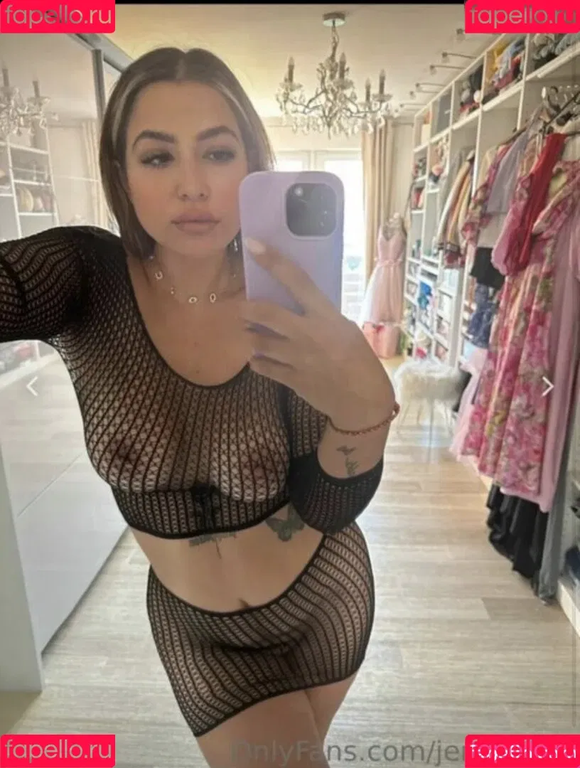 Jenefer R. Onlyfans Photo Gallery 