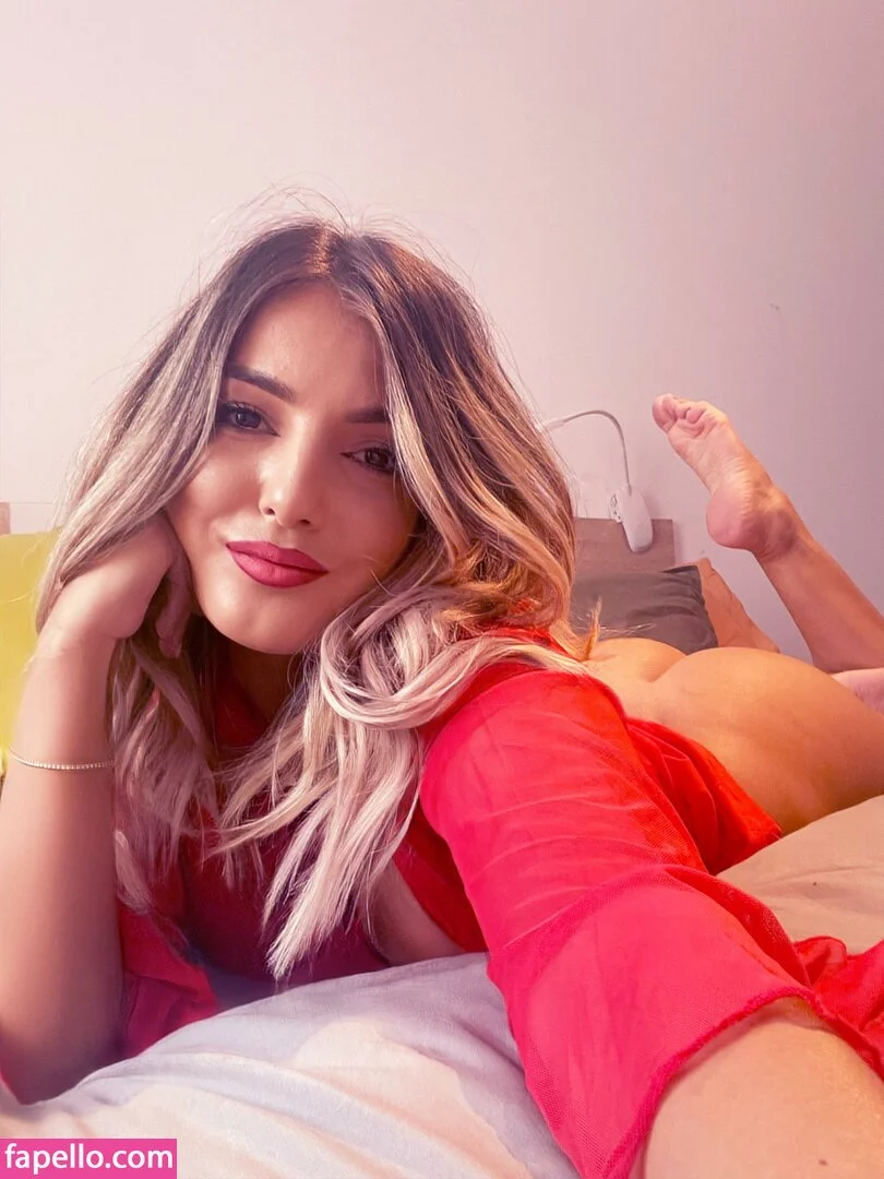 Kelly Aleman Onlyfans Photo Gallery 