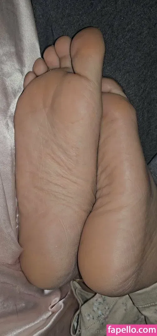 solesbylunaa Onlyfans Photo Gallery 