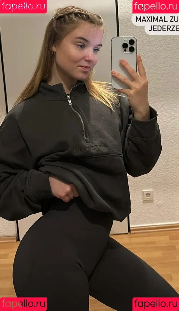 Merle Amèlie Onlyfans Photo Gallery 