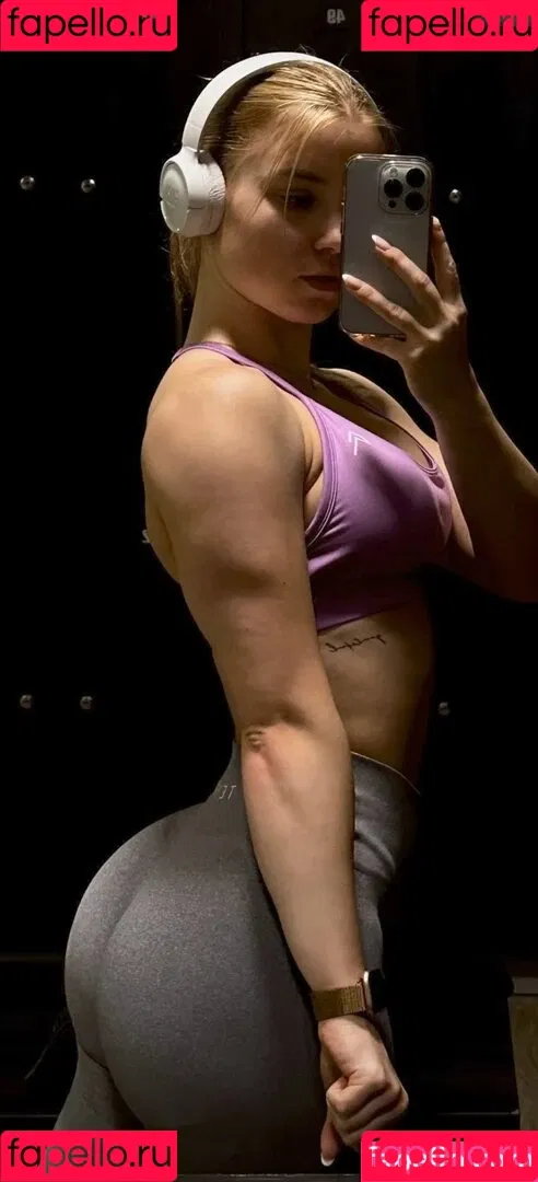 Merle Amèlie Onlyfans Photo Gallery 
