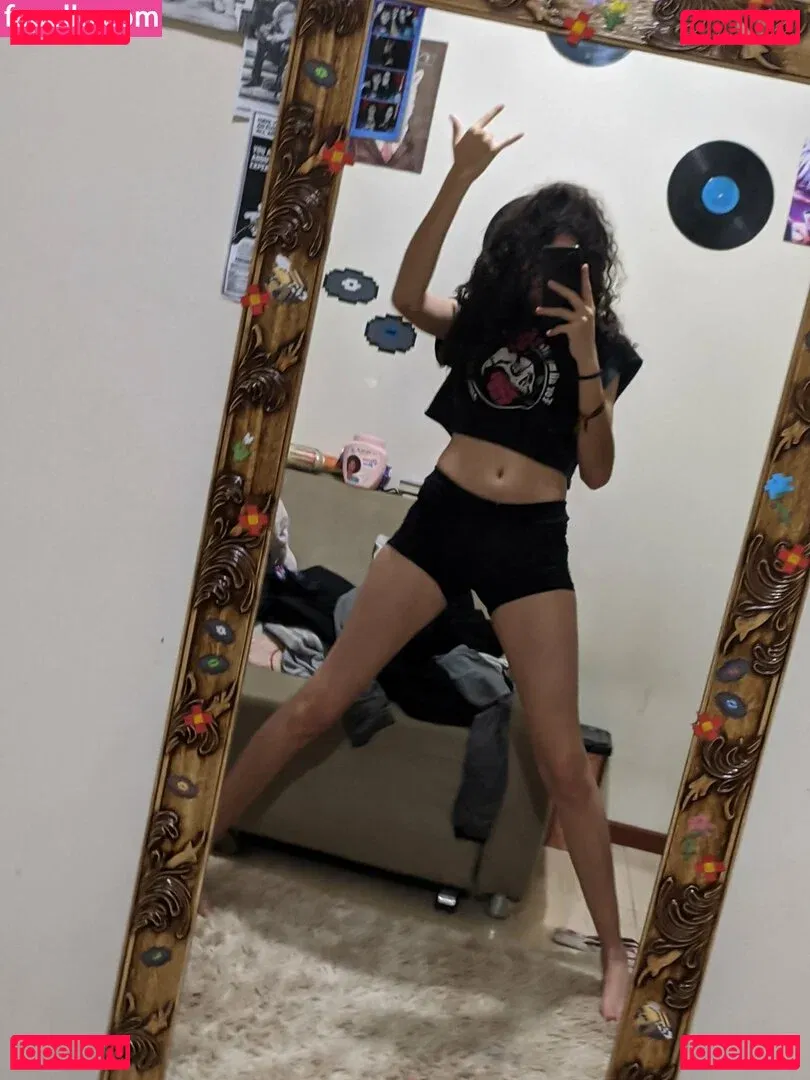 Thesuusu Onlyfans Photo Gallery 