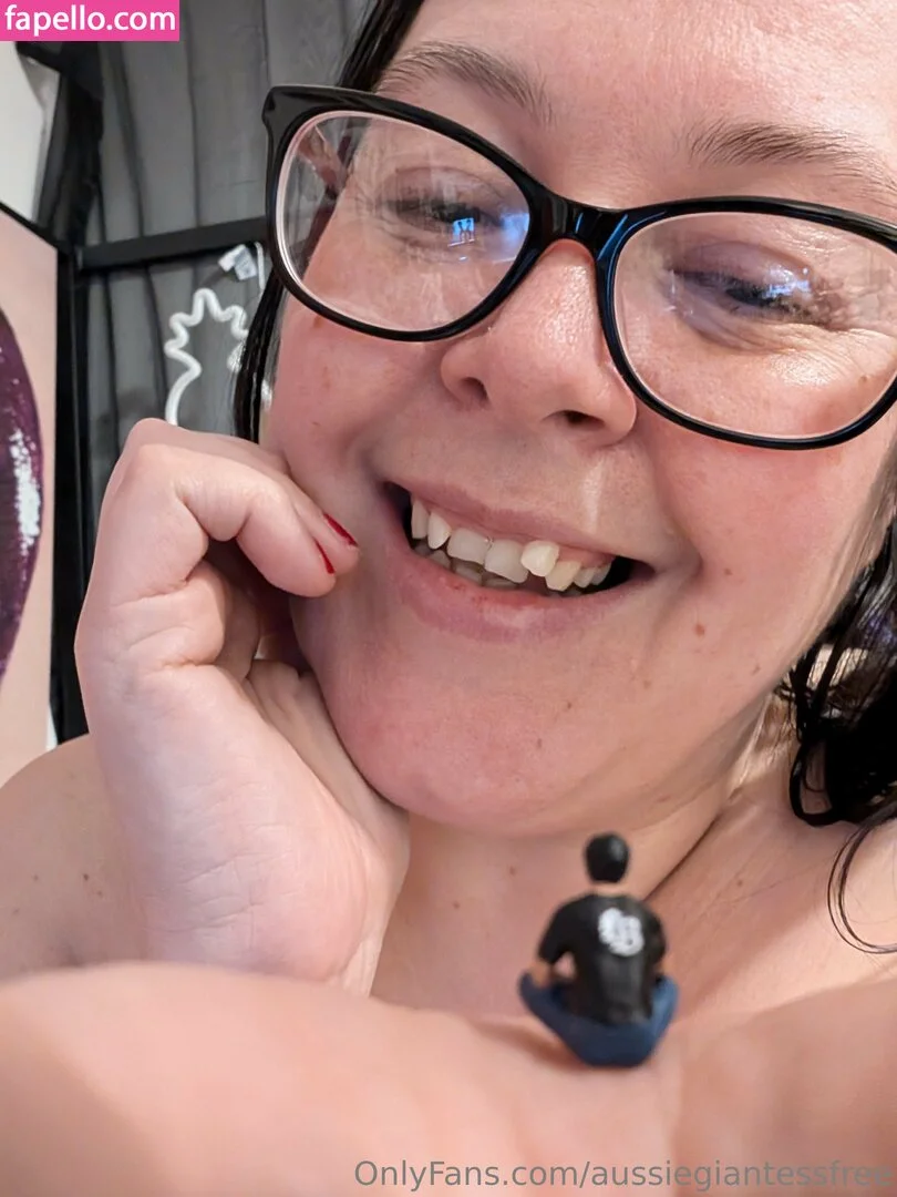 aussiegiantessfree Nude Onlyfans Photo 17