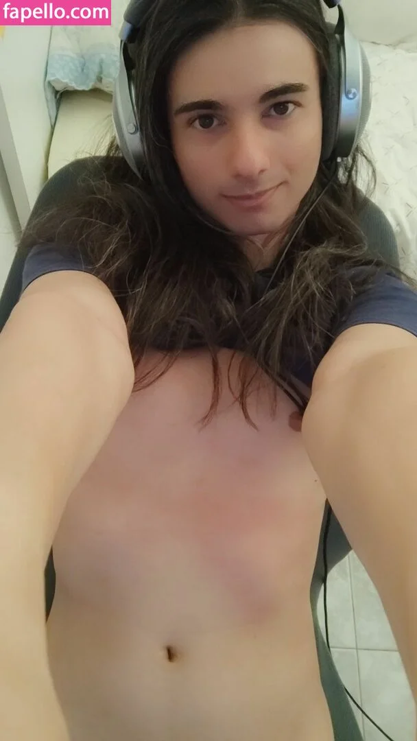 tinyfemboy Onlyfans Photo Gallery 