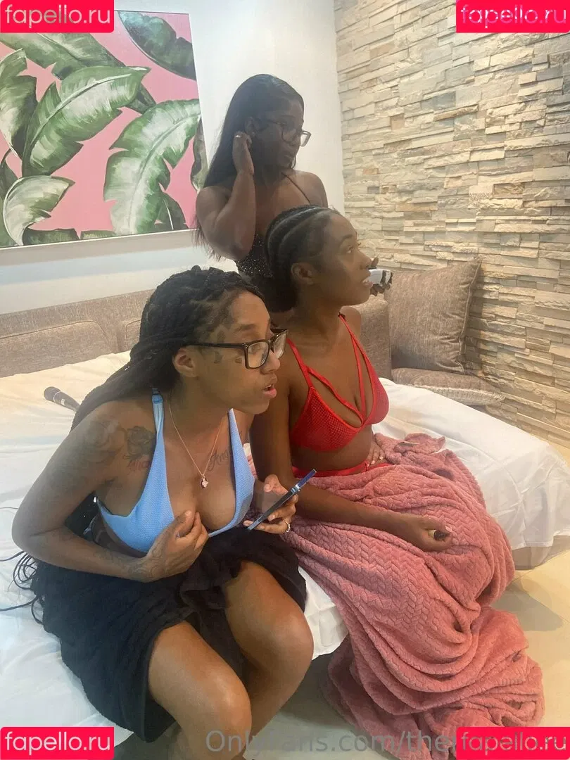 therealaliee Onlyfans Photo Gallery 