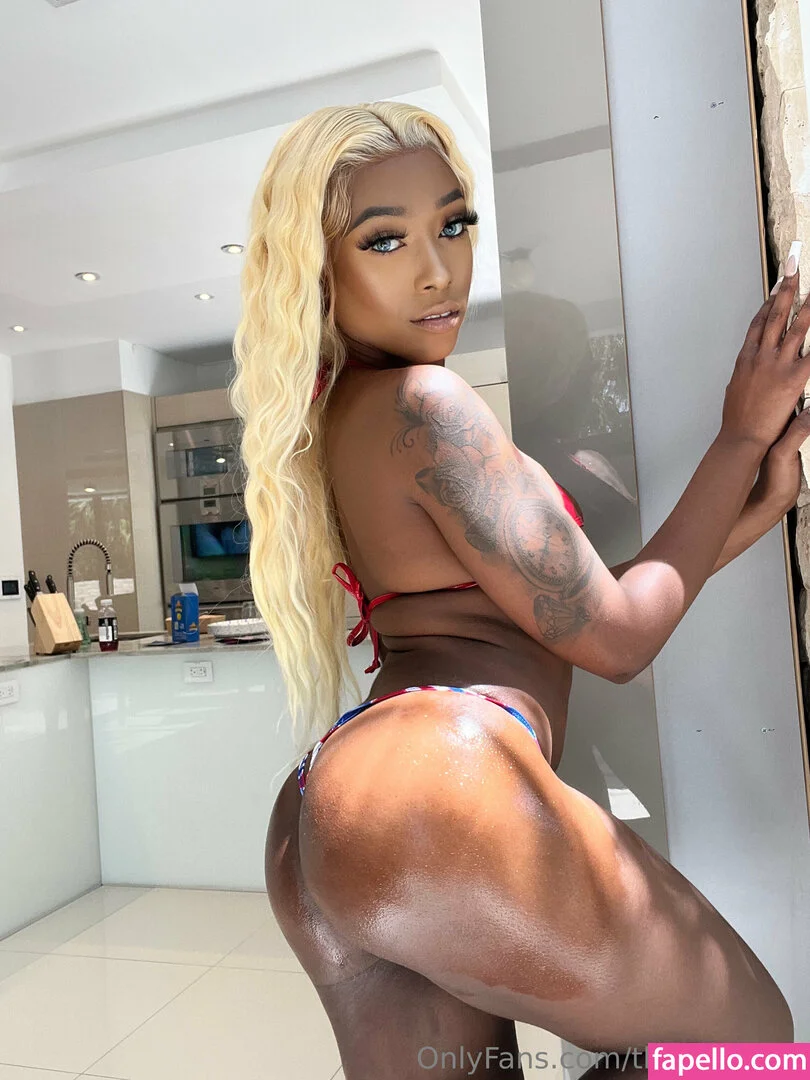 therealaliee Onlyfans Photo Gallery 