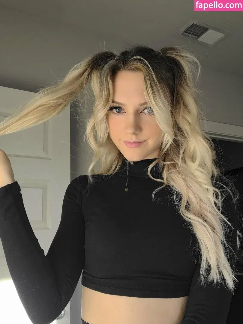 Kimcella Onlyfans Photo Gallery 