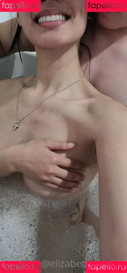 elizabethtran Onlyfans Photo Gallery 