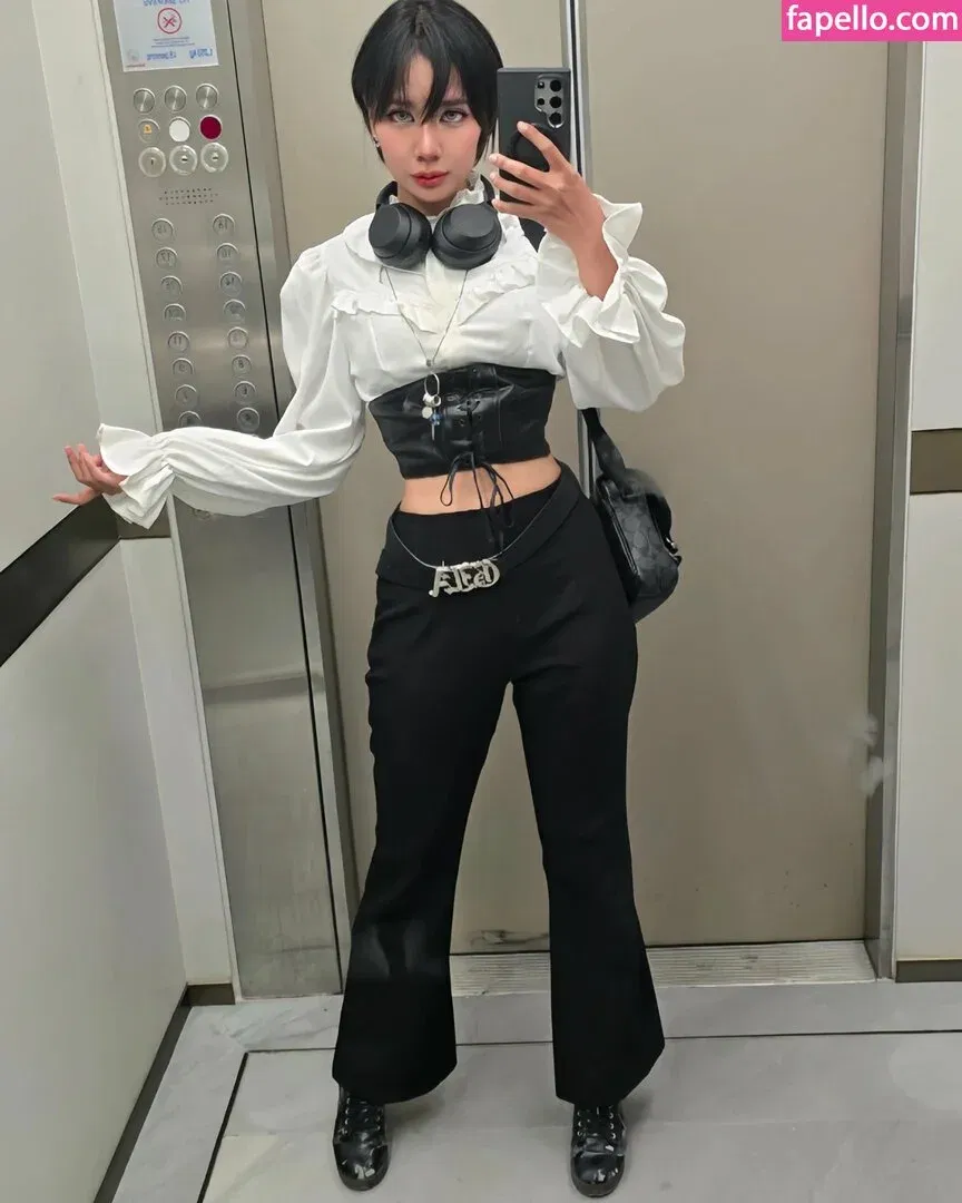 gladizia13 Onlyfans Photo Gallery 