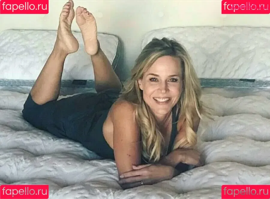 Julie Benz Onlyfans Photo Gallery 
