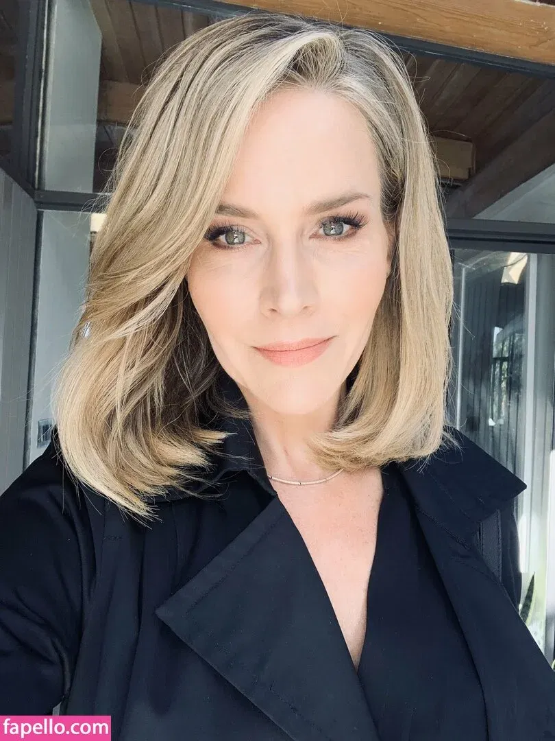 Julie Benz Onlyfans Photo Gallery 