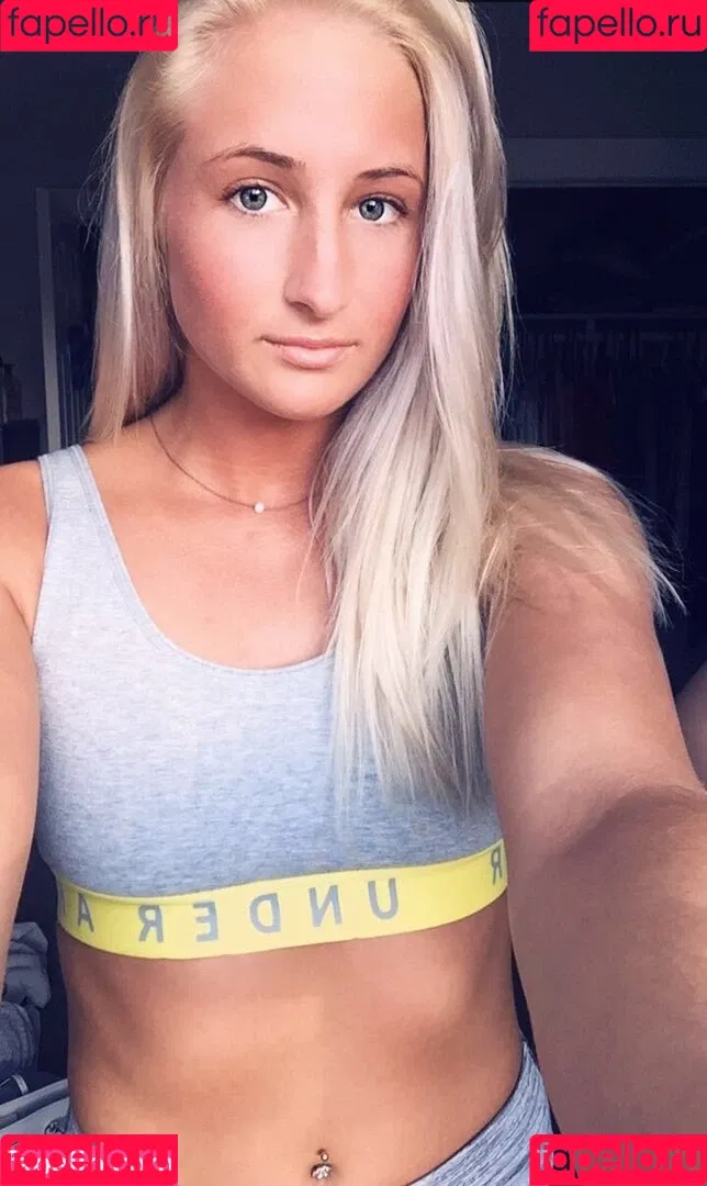 Sarah Shubert Onlyfans Photo Gallery 