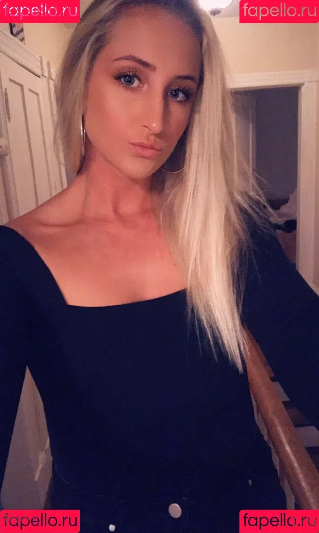 Sarah Shubert Onlyfans Photo Gallery 
