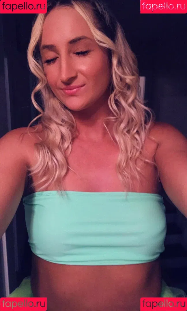 Sarah Shubert Onlyfans Photo Gallery 
