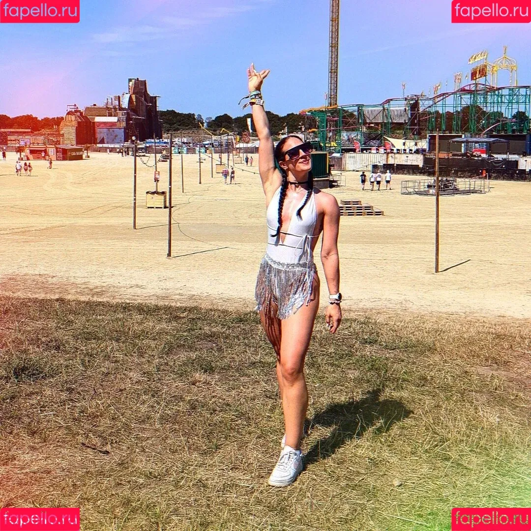 JuleTheFox Onlyfans Photo Gallery 