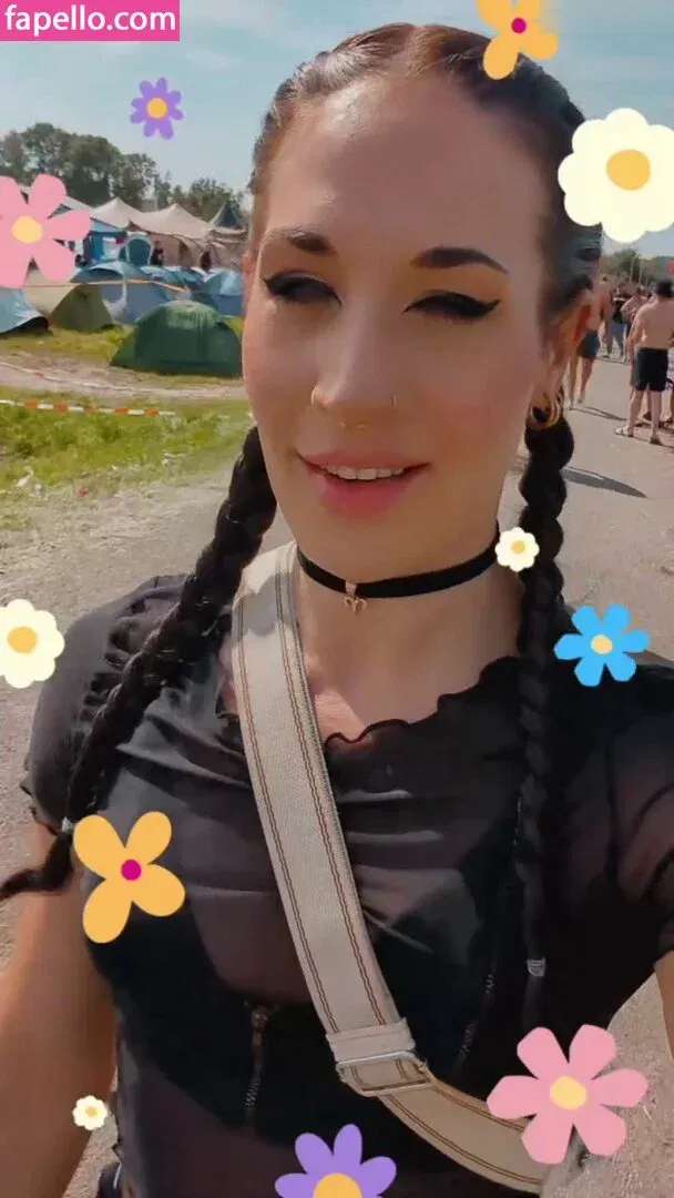 JuleTheFox Onlyfans Photo Gallery 