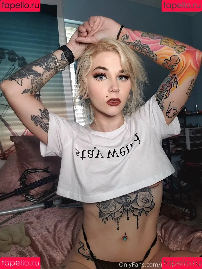 Missy Graves Onlyfans Photo Gallery 