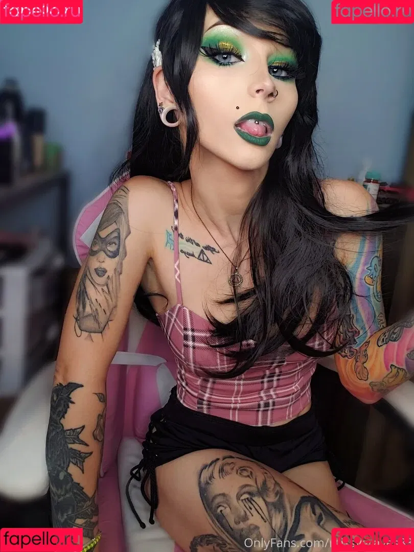 Missy Graves Onlyfans Photo Gallery 
