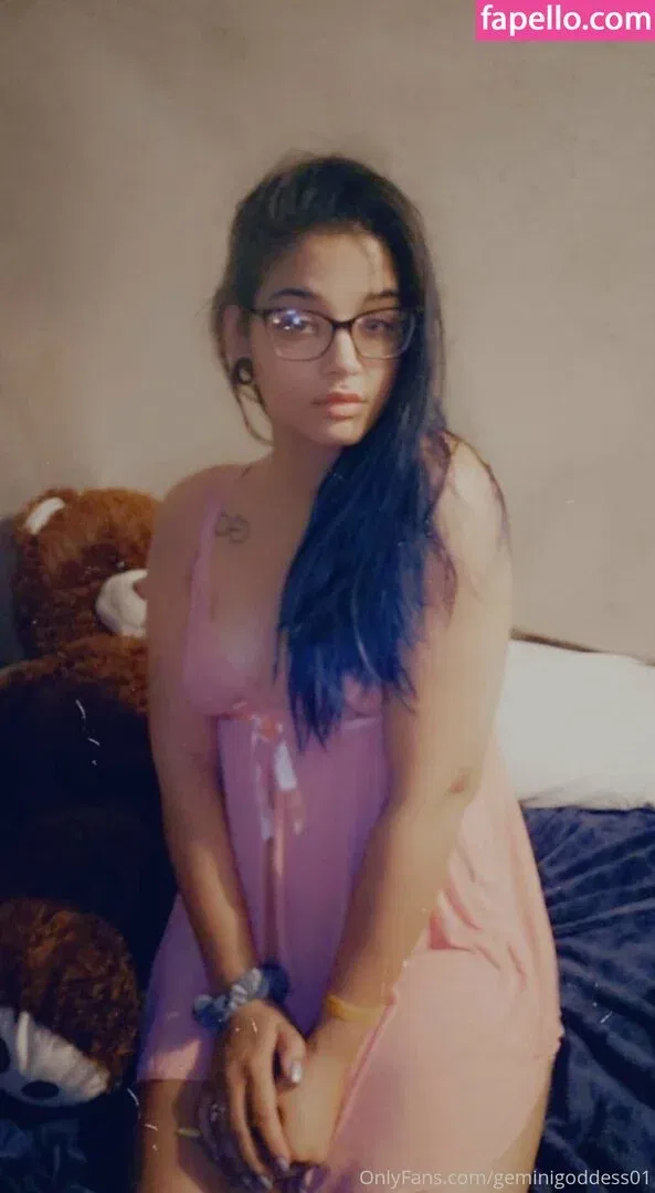 geminigoddess01 Onlyfans Photo Gallery 