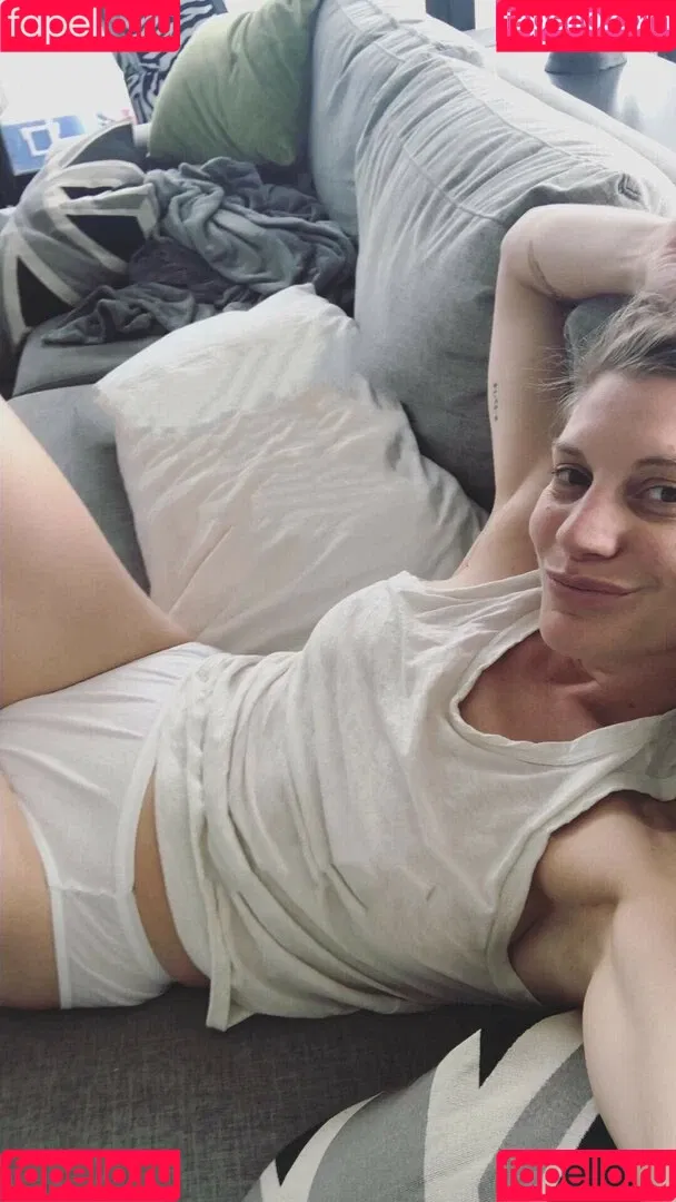 Katee Sackhoff Onlyfans Photo Gallery 