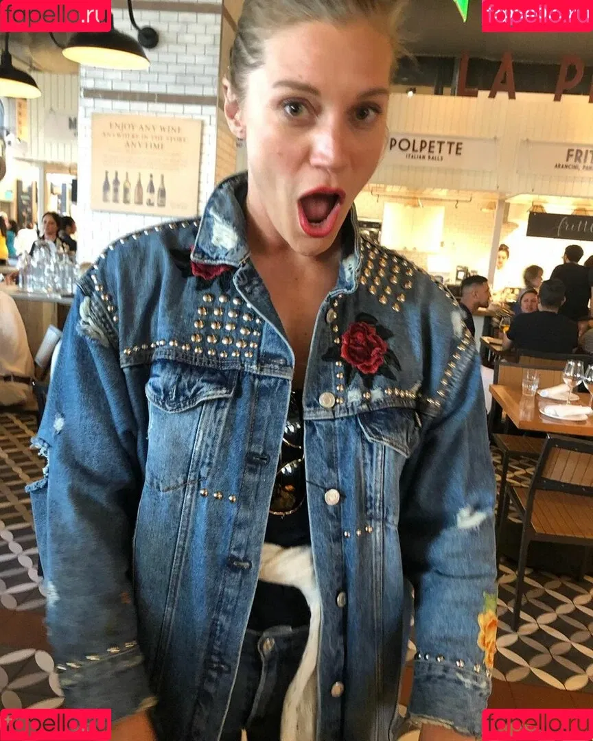 Katee Sackhoff Onlyfans Photo Gallery 