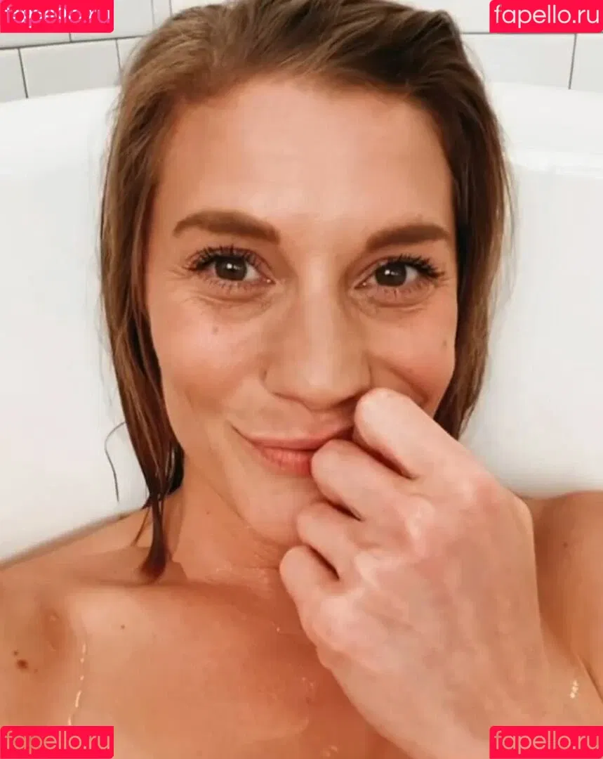 Katee Sackhoff Onlyfans Photo Gallery 