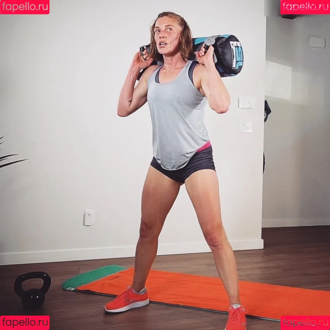 Katee Sackhoff Onlyfans Photo Gallery 