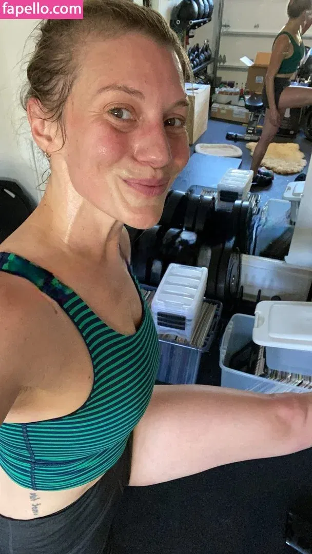 Katee Sackhoff Onlyfans Photo Gallery 