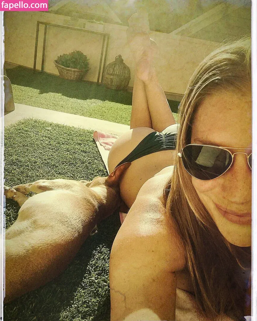 Katee Sackhoff Onlyfans Photo Gallery 