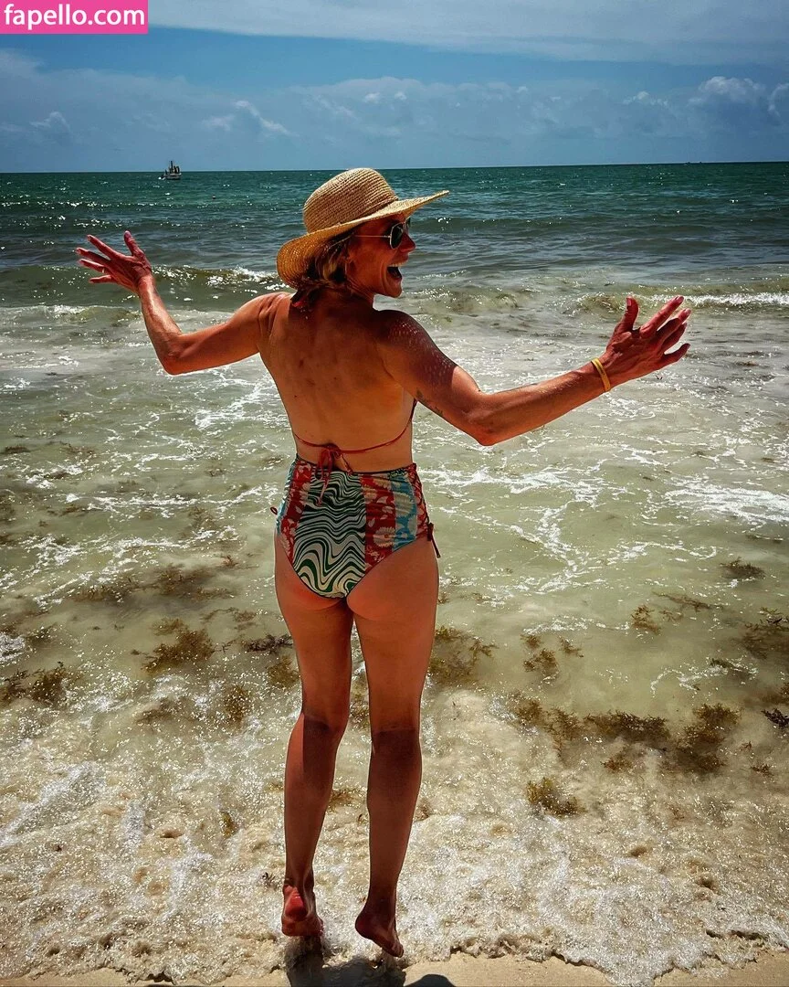 Katee Sackhoff Onlyfans Photo Gallery 