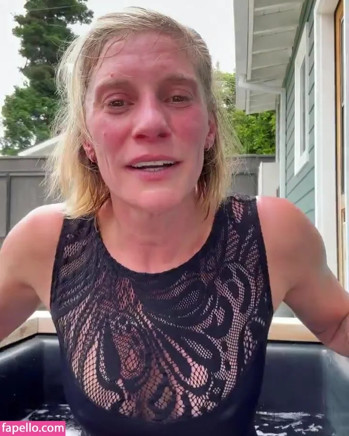 Katee Sackhoff Onlyfans Photo Gallery 