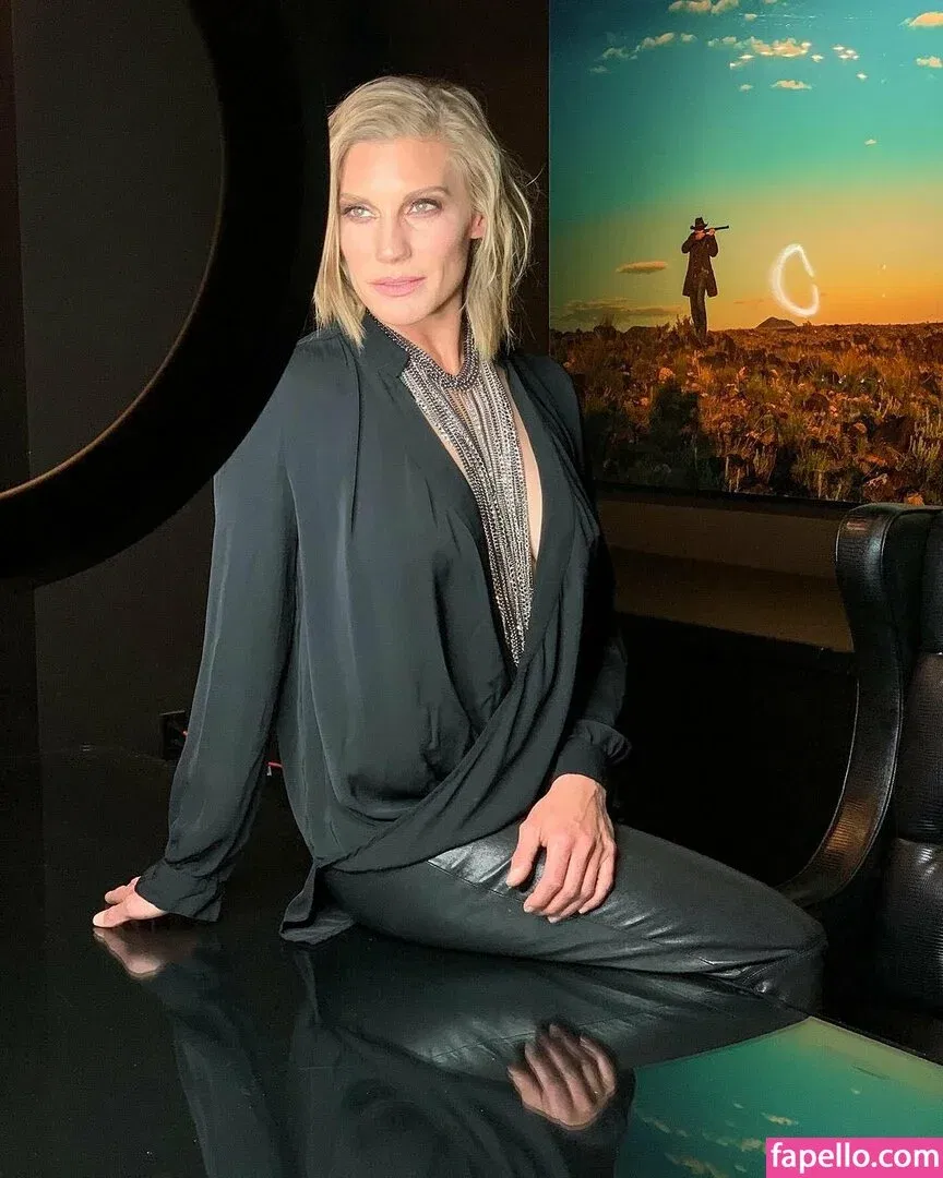 Katee Sackhoff Onlyfans Photo Gallery 