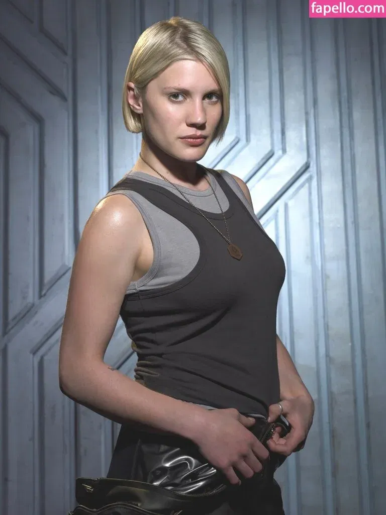 Katee Sackhoff Onlyfans Photo Gallery 