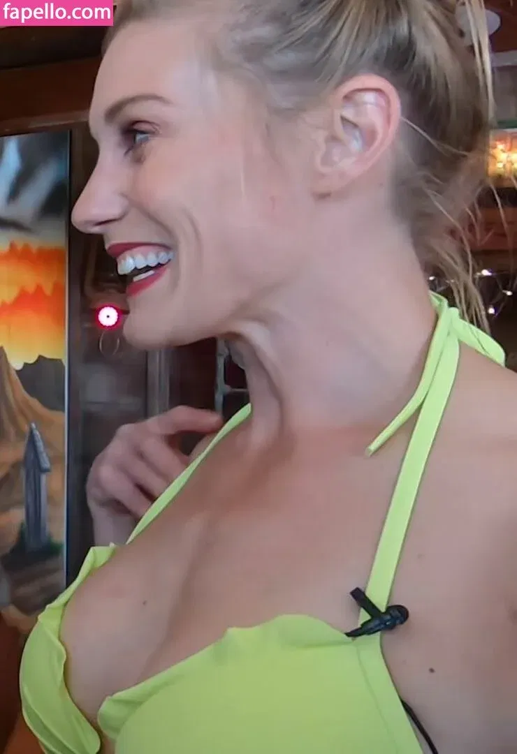 Katee Sackhoff Onlyfans Photo Gallery 