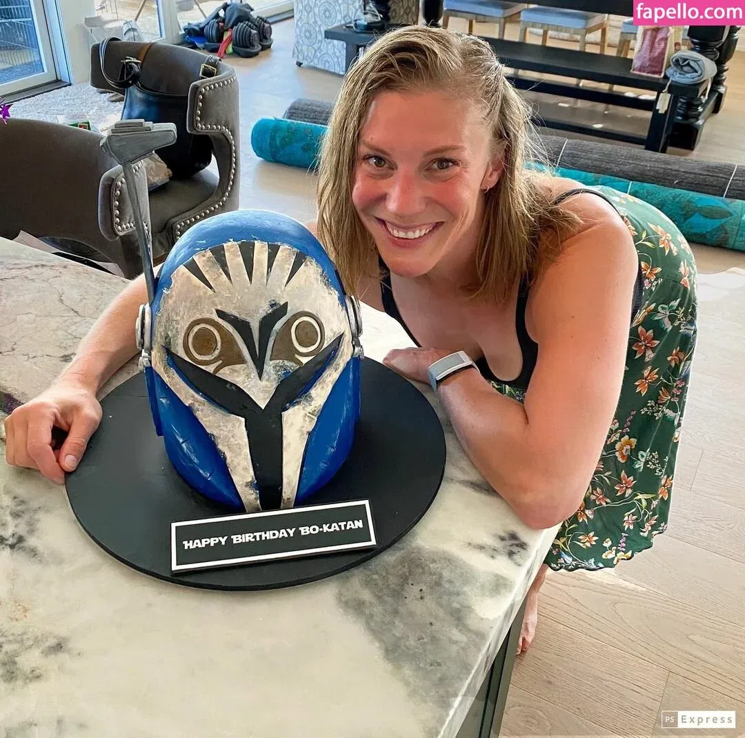 Katee Sackhoff Onlyfans Photo Gallery 