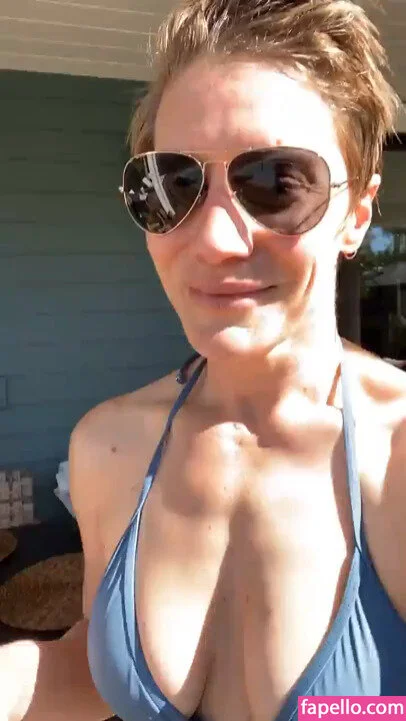 Katee Sackhoff Onlyfans Photo Gallery 