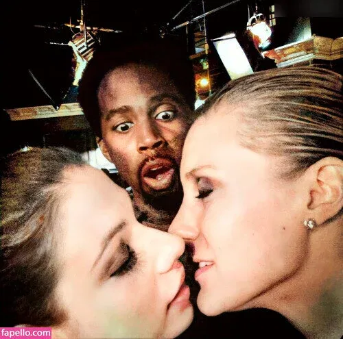 Katee Sackhoff Onlyfans Photo Gallery 