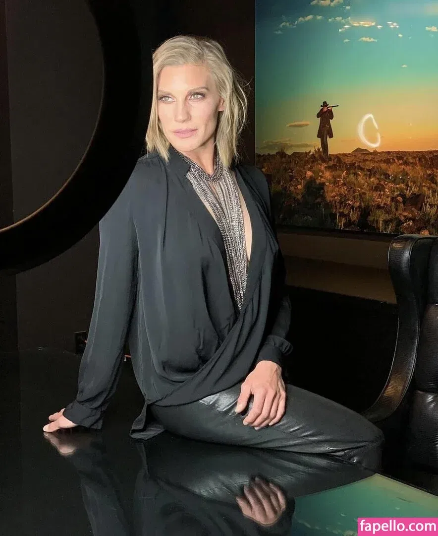 Katee Sackhoff Onlyfans Photo Gallery 