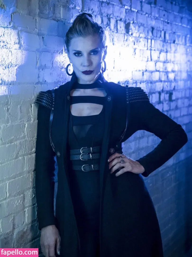 Katee Sackhoff Onlyfans Photo Gallery 