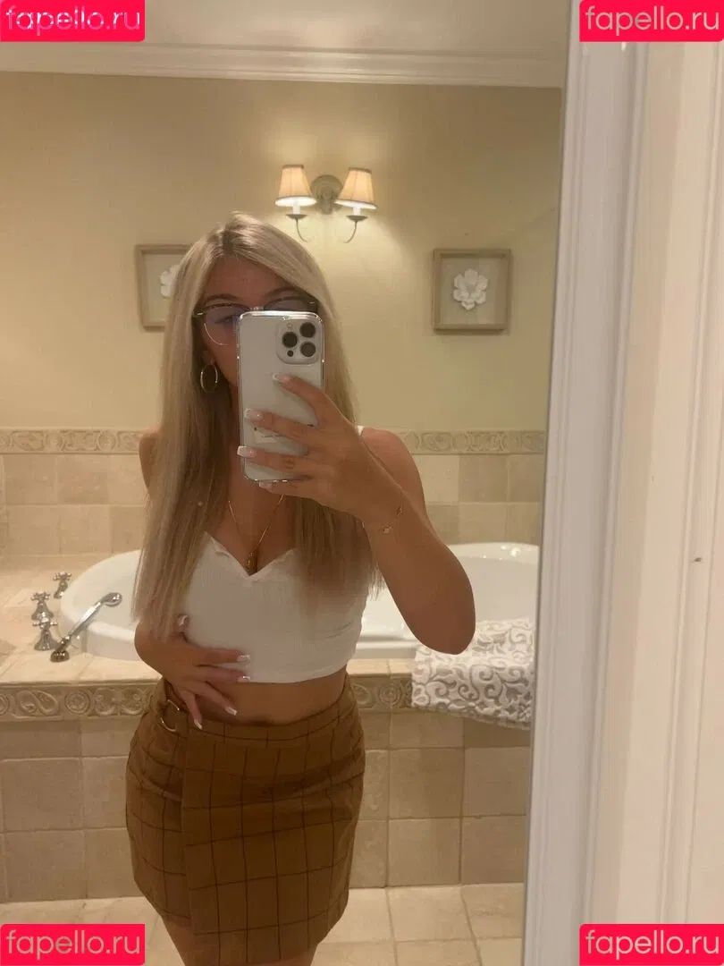 Lyndalessandro Onlyfans Photo Gallery 