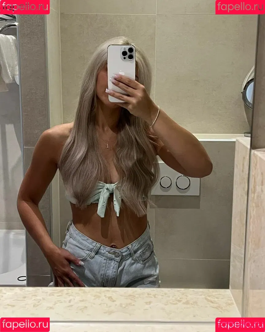 Lyndalessandro Onlyfans Photo Gallery 