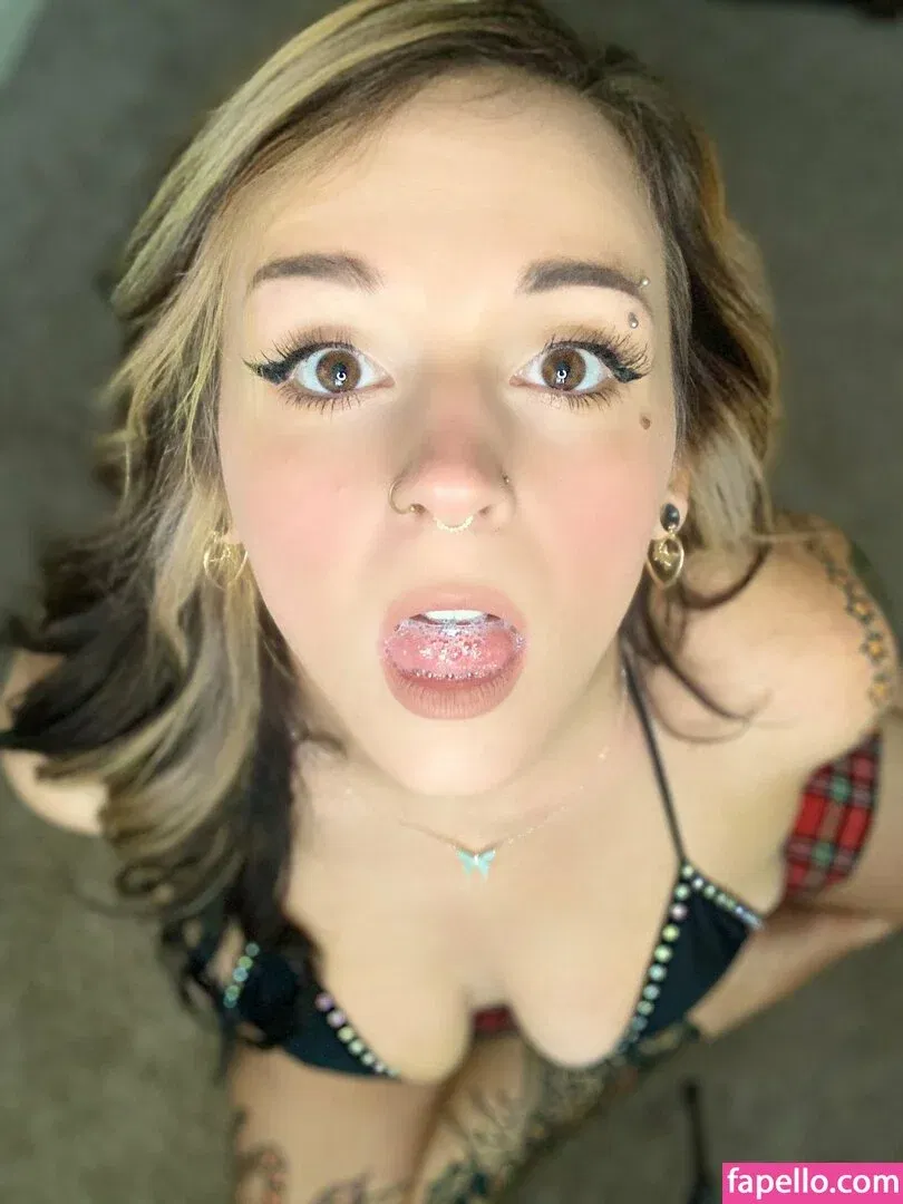 roxanneriver Onlyfans Photo Gallery 