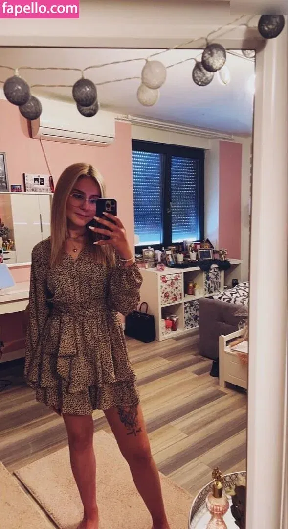 Wollnys Onlyfans Photo Gallery 